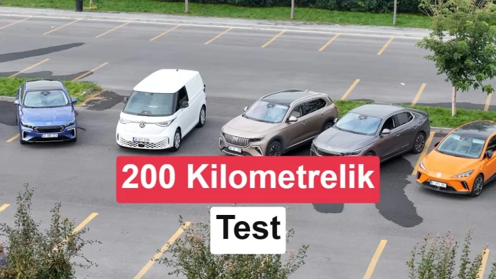 Kayseri-Sivas testi için park halindeki elektrikli otomobiller