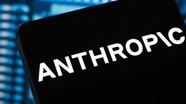 Anthropic yazısı bulunan siyah ekranın yakın plan görüntüsü