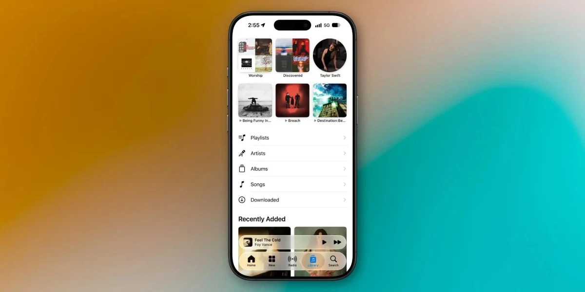 iPhone ekranında Apple Music uygulamasının arayüzü