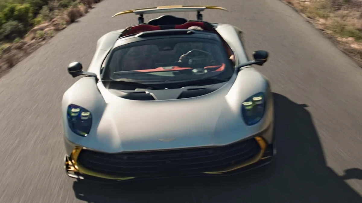 Aston Martin Valhalla Spider’ın üstten görünümü