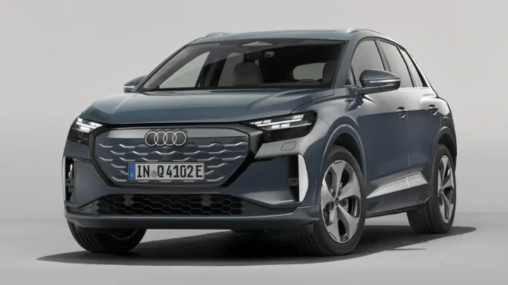 Gri Audi Q4 e-tron elektrikli SUV