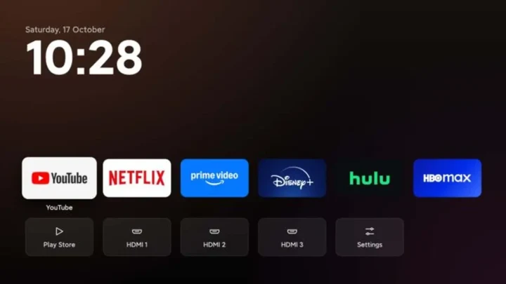 Android TV ana ekranında YouTube, Netflix, Prime Video, Disney+, Hulu ve HBO Max uygulama simgeleri