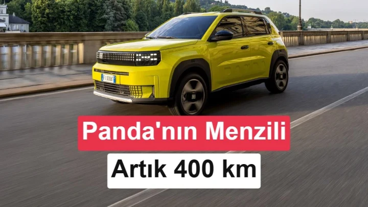 Sarı Fiat Grande Panda yolda ilerliyor
