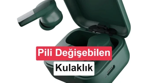 Açık şarj kutusu ve kulaklıklarıyla Fairphone Fairbuds 2