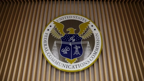 FCC, cezaevlerinde kaçak telefonların sinyalini engelleme planını oylayacak