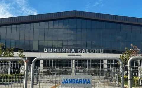 Fikret İlkiz’den İBB davasında tahliye çağrısı: Tutuklama kararlarını sorguladı
