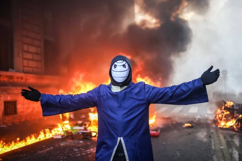 Fransa’da hayat pahalılığı protestoları çatışmalara dönüştü