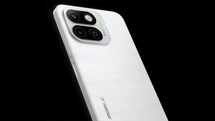 General Mobile GM 26 One 5G telefonun İnci Beyazı arka yüzü ve kamera bölümü