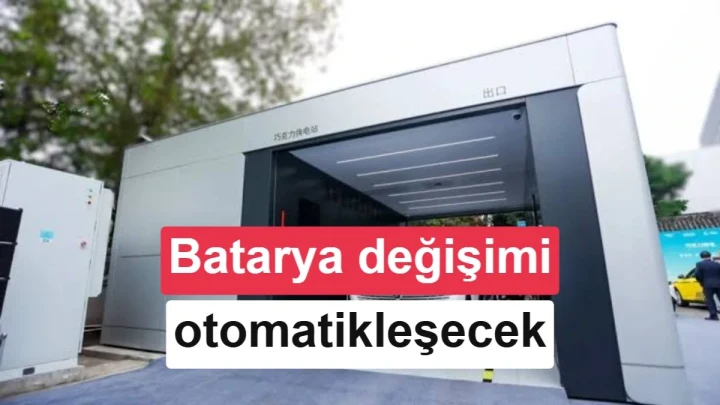 Batarya değişim istasyonu önünde otomobil