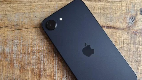 iPhone 18e Sızıntısı: 60 Hz Ekran, A20 İşlemci ve 24 MP Ön Kamera