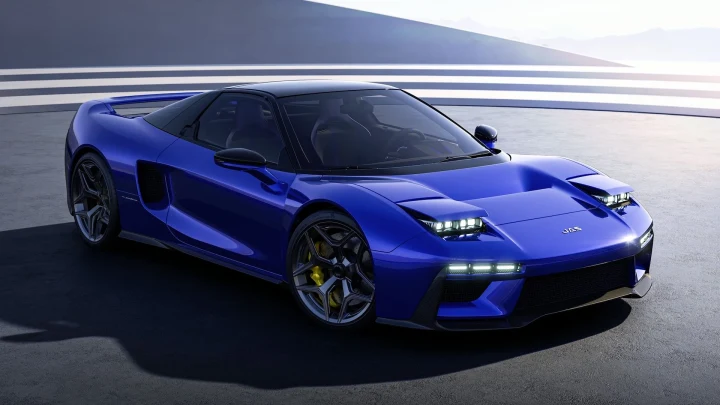 Mavi Pininfarina ve JAS Motorsport imzalı Honda NSX Tensei önden üç çeyrek açıyla