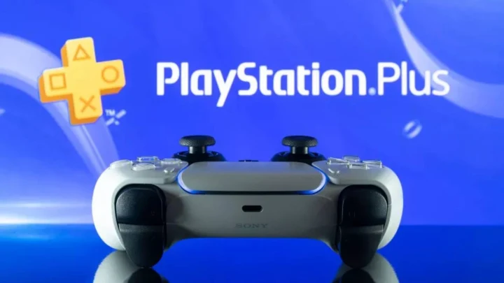 PlayStation Plus logosu ve kablosuz oyun kumandası