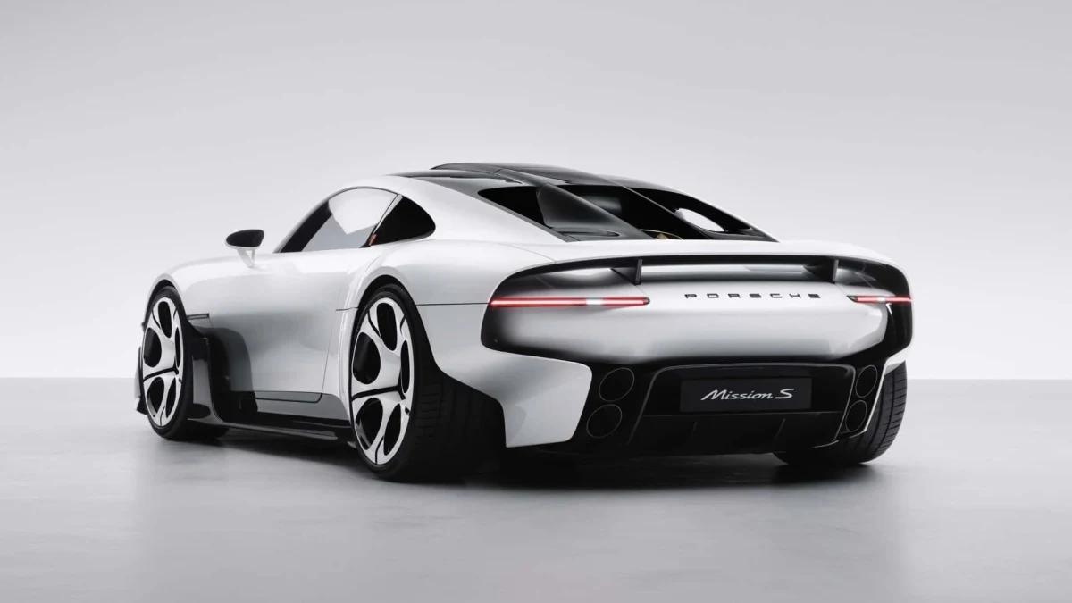 Porsche Mission S konsept otomobilinin arka ve yan görünümü