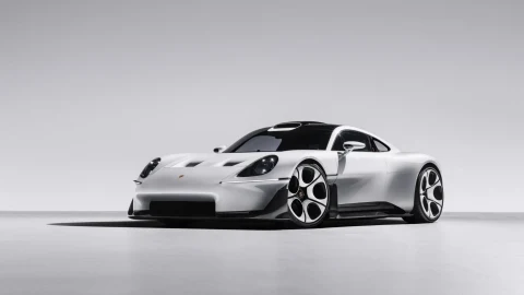 Porsche Mission S, sabit orta ekran yerine telefonu kullanıyor