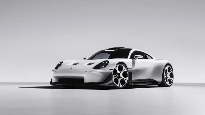 Beyaz Porsche Mission S konsept otomobili, önden ve yandan görünüm