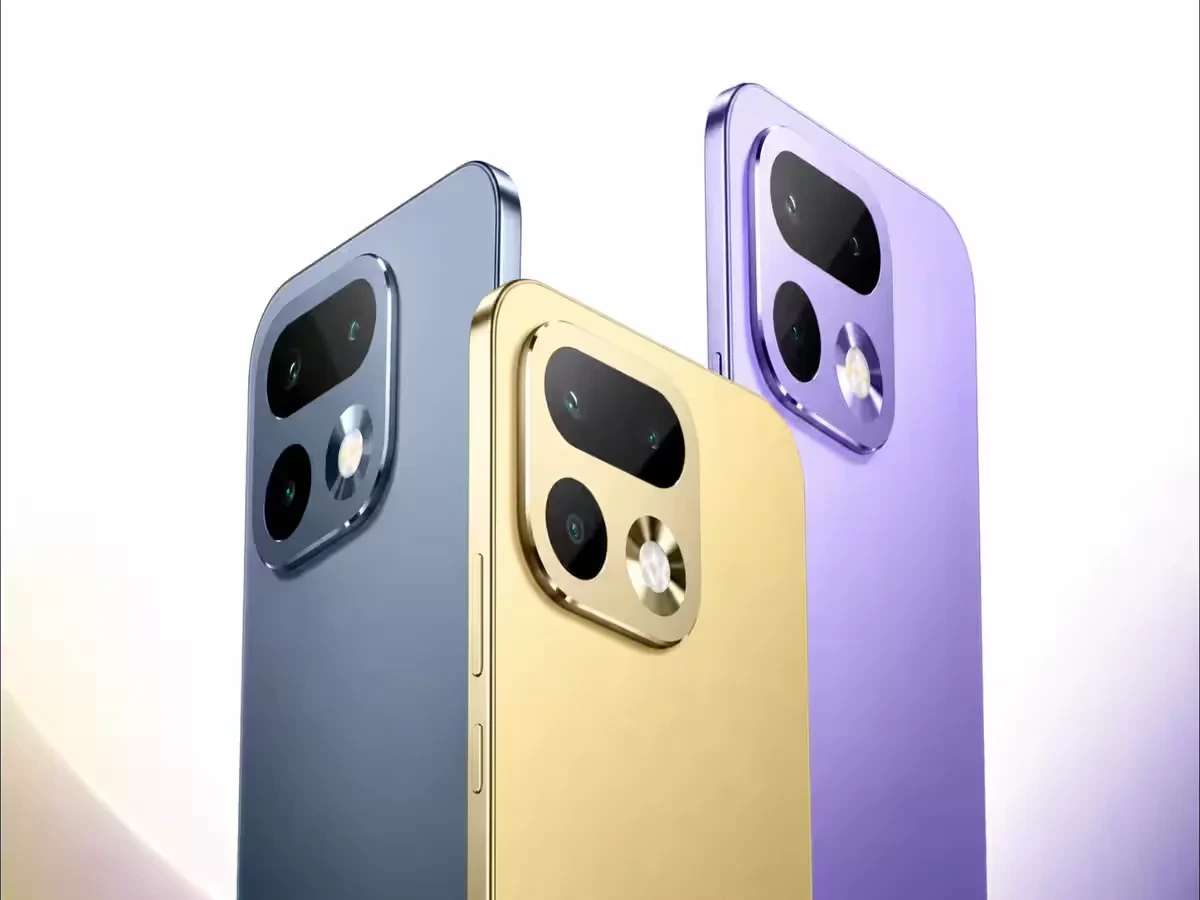 Mavi, altın ve mor renklerde üç realme telefonun arka yüzleri