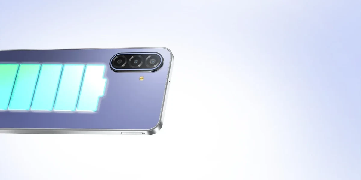Galaxy F70 5G olduğu belirtilen mor renkli telefonun arka yüzü ve kamera modülü