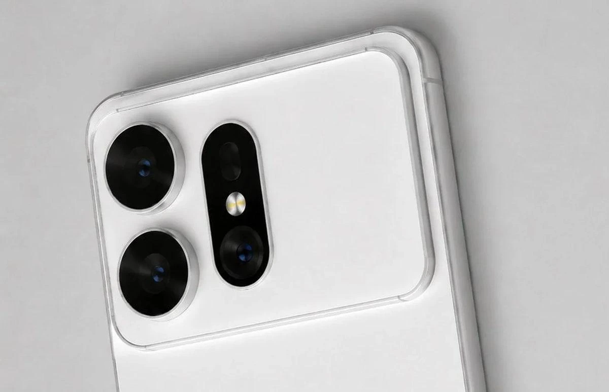 Açık renkli bir telefonun arka kamera modülünün yakın çekimi