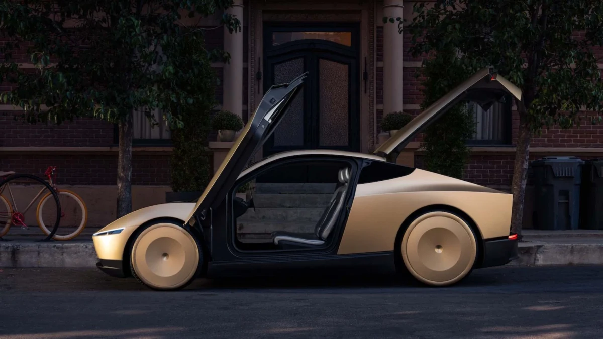 Tesla Cybercab, açılır kapıları açık şekilde bir sokakta görüntüleniyor.