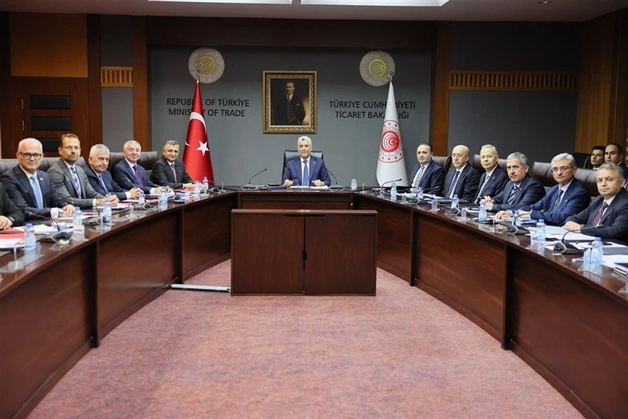 Ticaret Bakanı ve otomotiv sektörü temsilcilerinin toplantısı