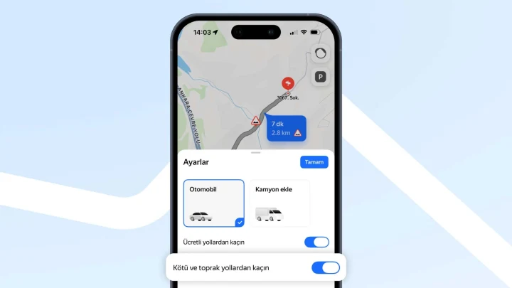 Yandex Maps uygulamasında kötü ve toprak yollardan kaçınma seçeneğini gösteren telefon ekranı
