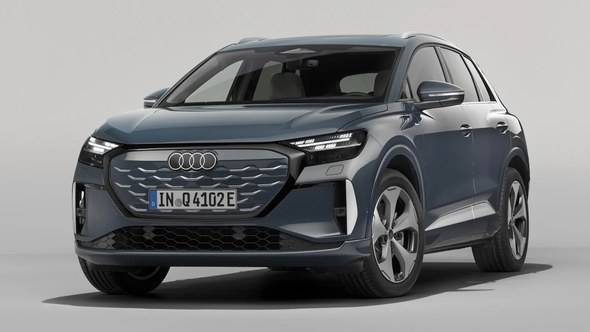 Yeni Audi Q4 e-tron elektrikli SUV modeli önden görünüm