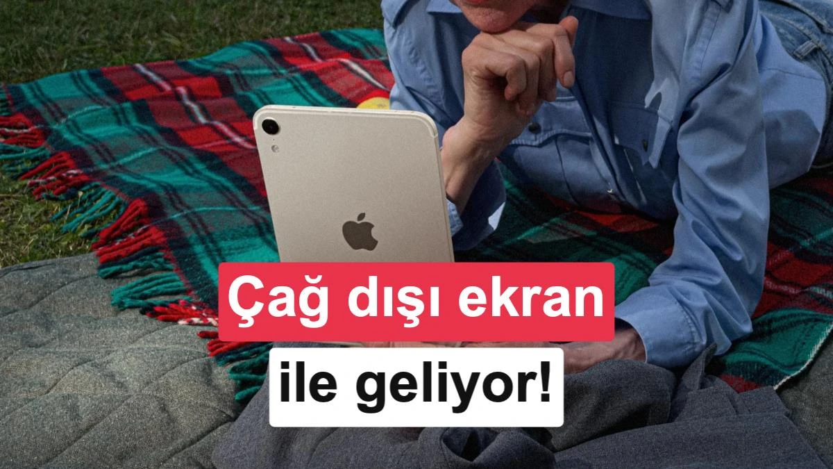 Bir kadın iPad mini kullanırken diğer tarafta tabletin ekranı gösteriliyor